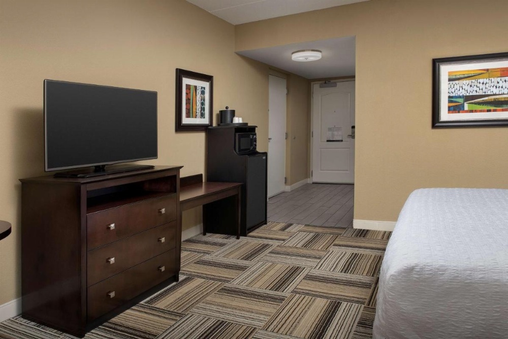 Hampton Inn By Hilton Knoxville-East